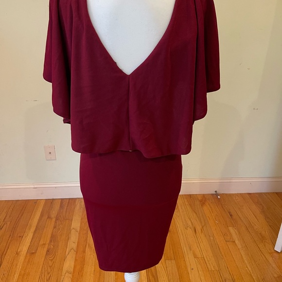 Sexy burgundy dress size medium V-neck - Picture 5 of 9